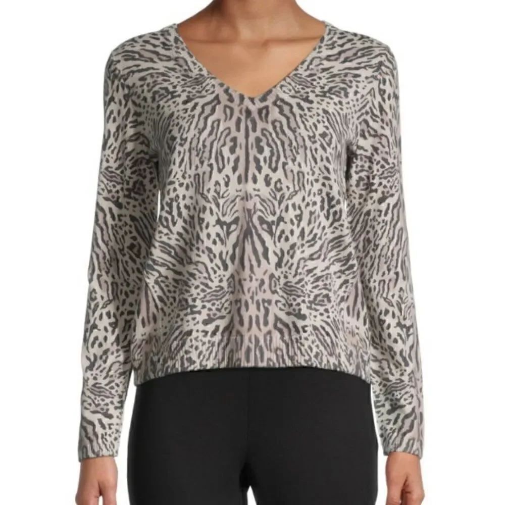 NWTs ATM Animal Print Cashmere Blend V-Neck Sweater Size Medium